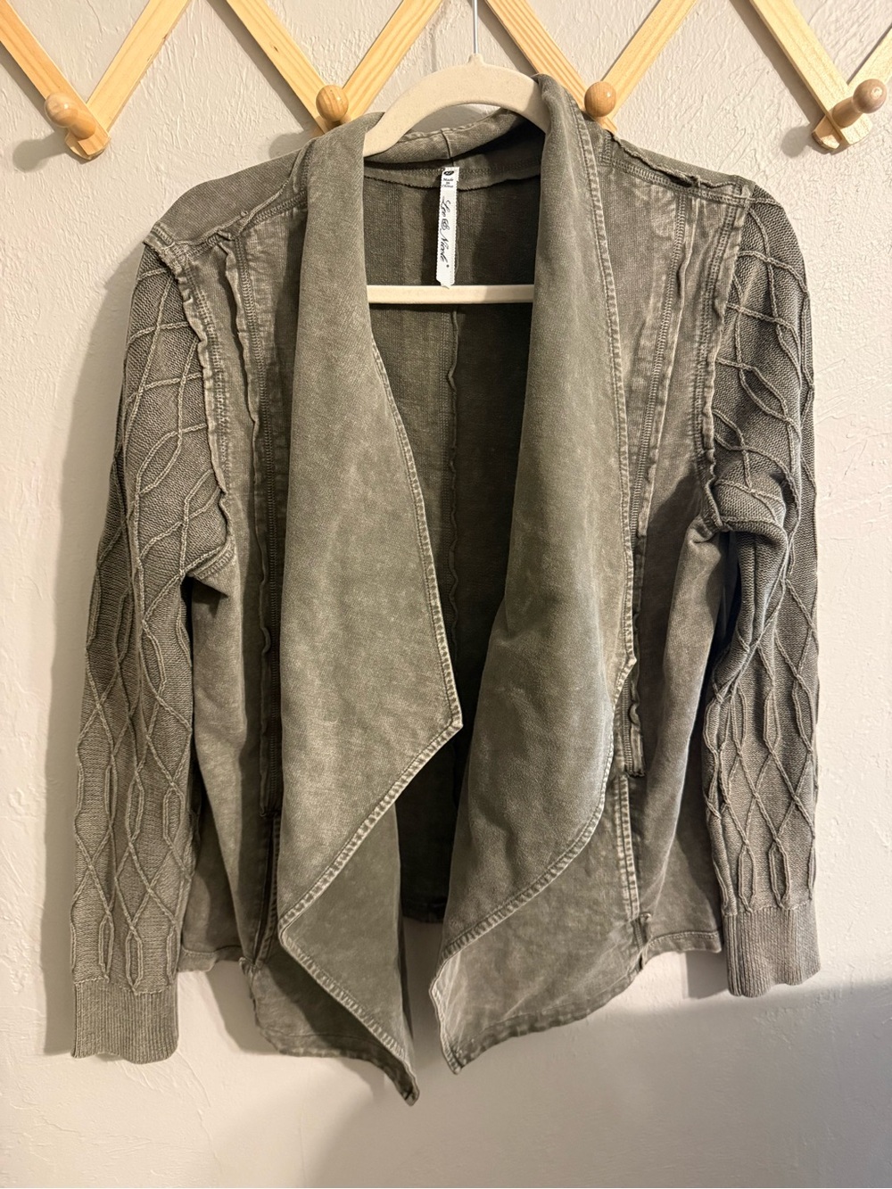 Leo & Nicole Olive Open-Front Diamond-Knit Cardigan